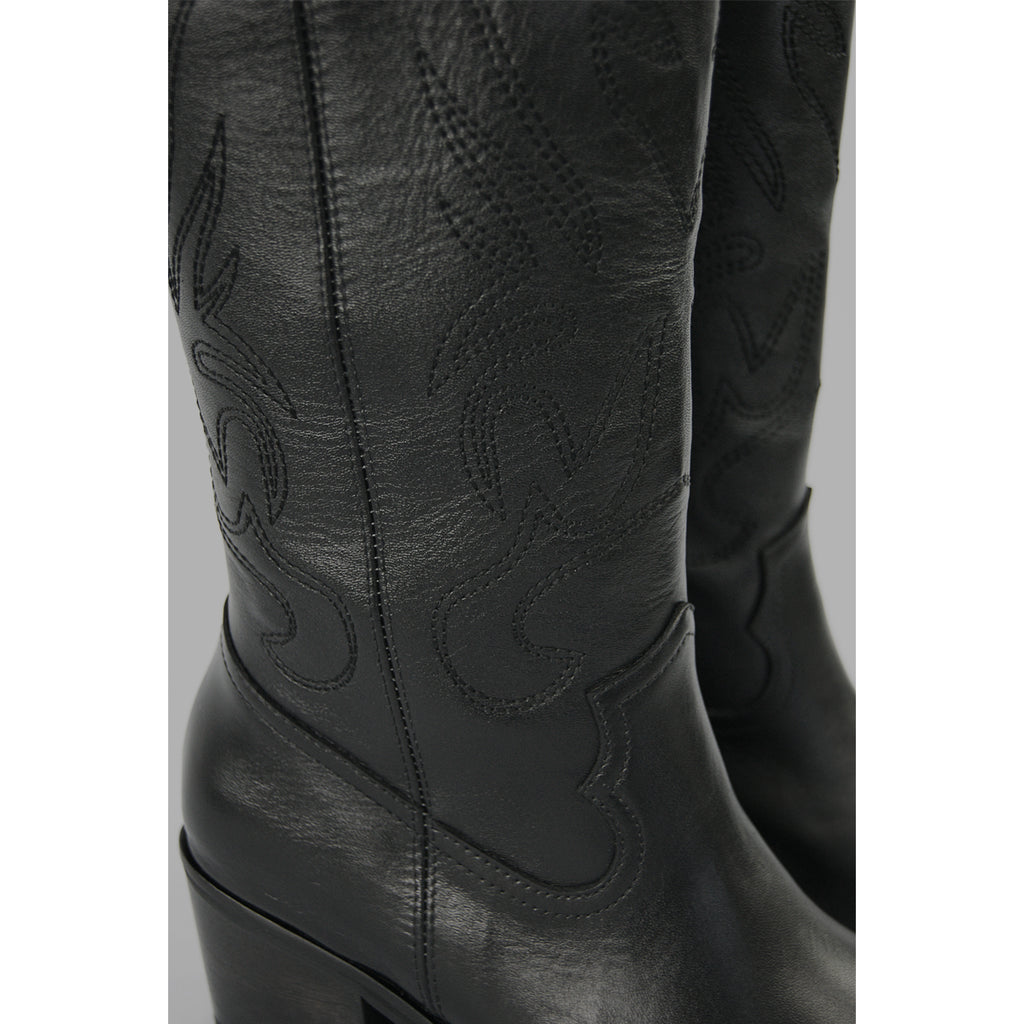 Black Cowboy Boots